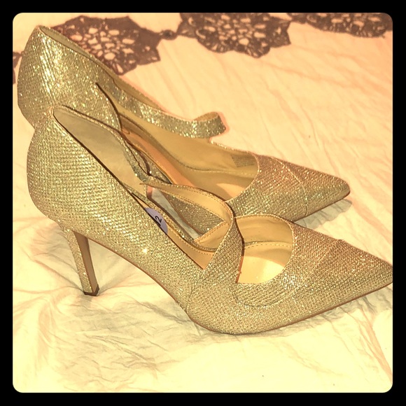 Gold glam shoes size 8.5 - Picture 1 of 3